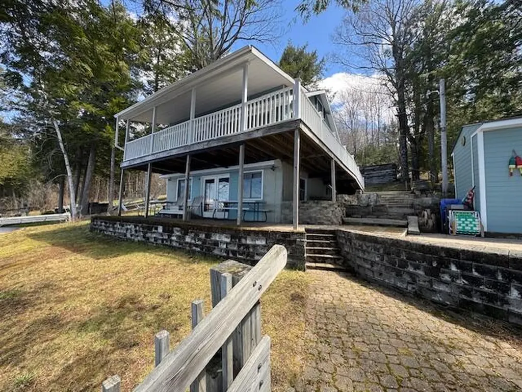 320 Redcedar Lane N Sidney ME 04330