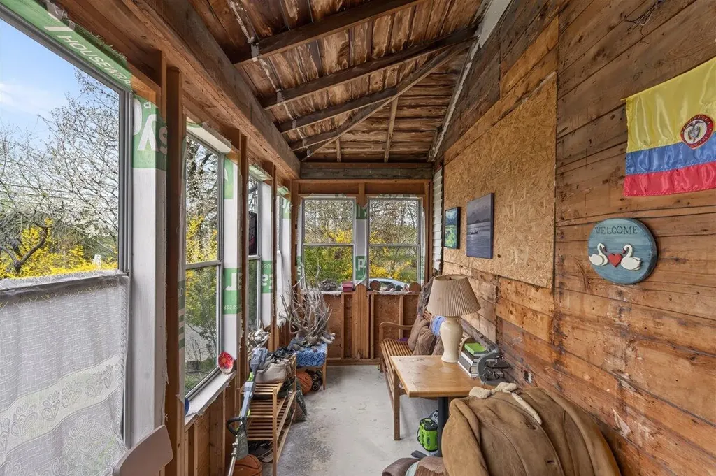 2694 Us Highway 1 Sullivan ME 04664
