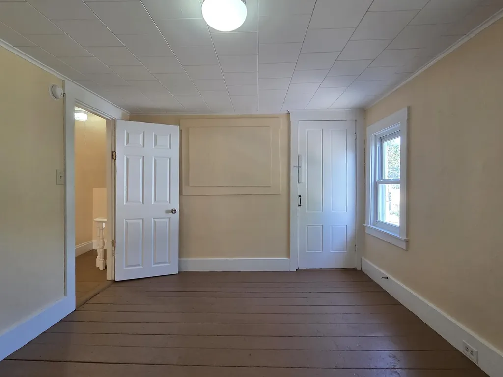 16 Kendall Street Augusta ME 04330