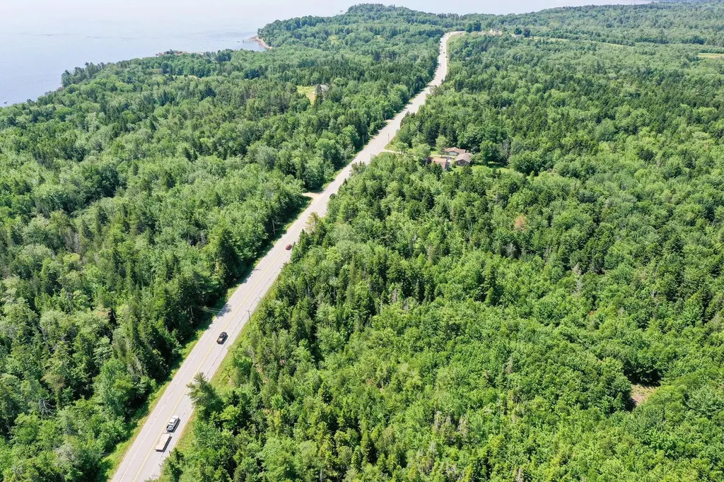 321 Atlantic Highway Northport ME 04849