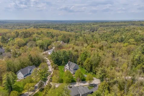 2 Tiger Lily Lane Cape Elizabeth ME 04107