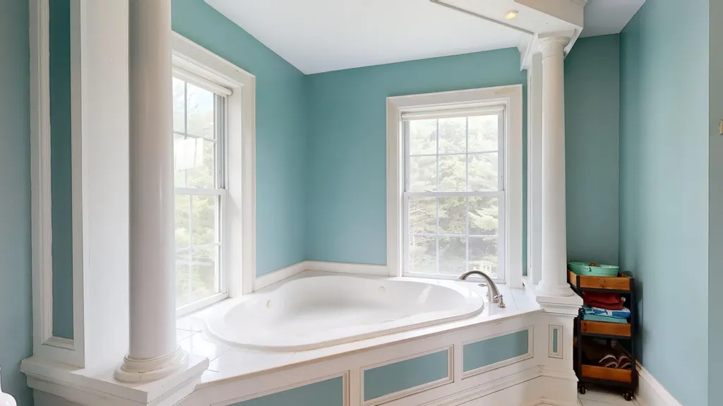 76 Heritage Lane Union ME 04862