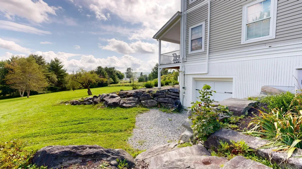 76 Heritage Lane Union ME 04862