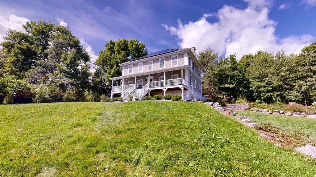 76 Heritage Lane Union ME 04862