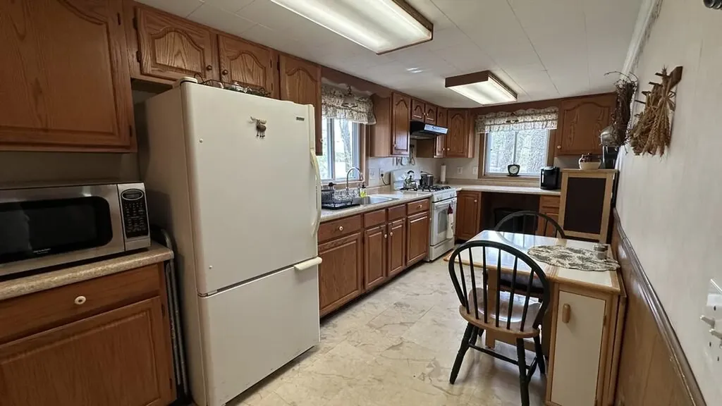 15 Black Bear Lane T1 R9 Wels ME 04462