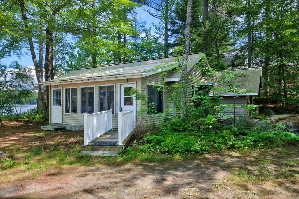 15 Blackbear Lane T1 R9 Wels ME 04462