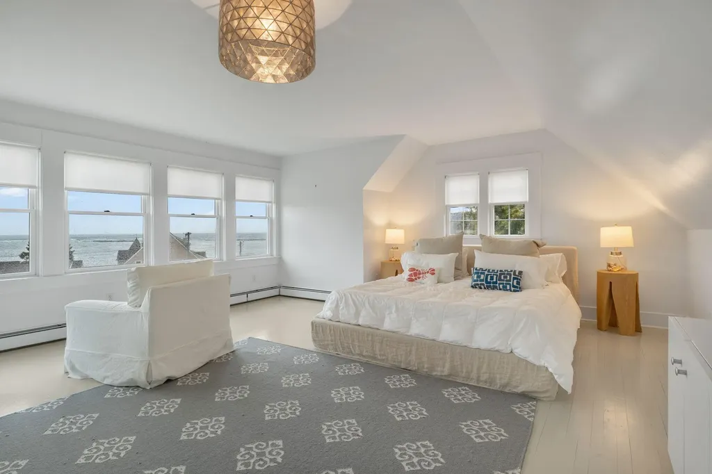 4 Oak Street Kennebunk ME 04043