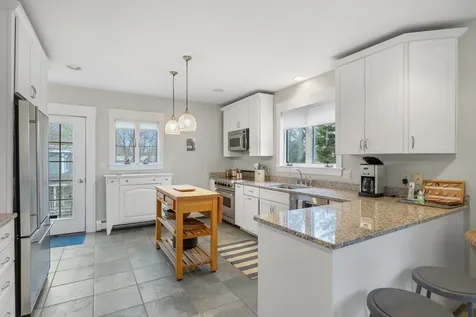 4 Oak Street Kennebunk ME 04043