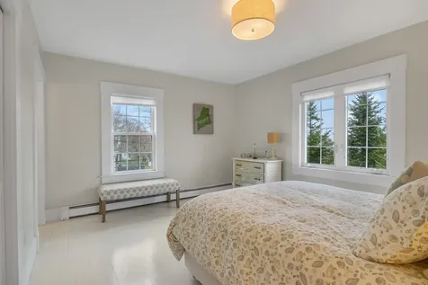 4 Oak Street Kennebunk ME 04043