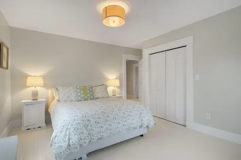 4 Oak Street Kennebunk ME 04043