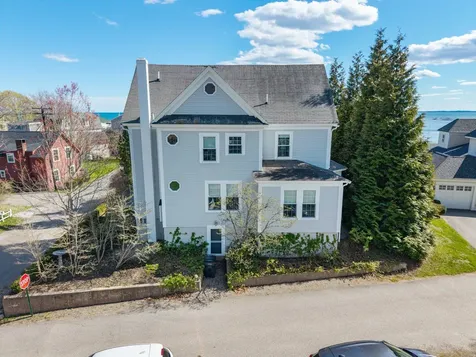 4 Oak Street Kennebunk ME 04043