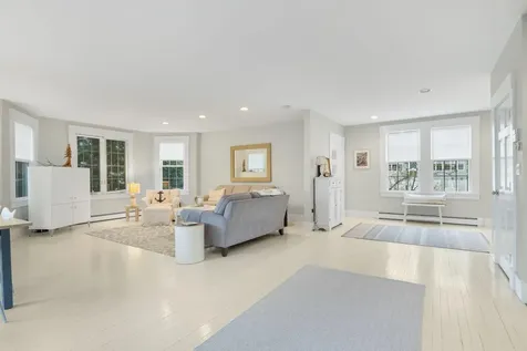 4 Oak Street Kennebunk ME 04043
