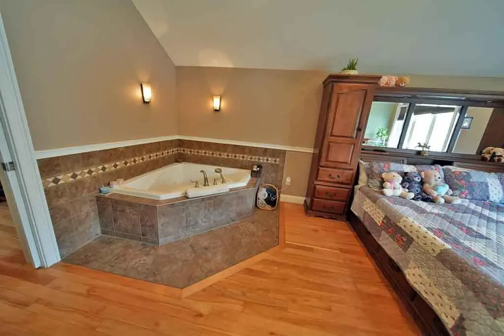 23 Mill Street Houlton ME 04730