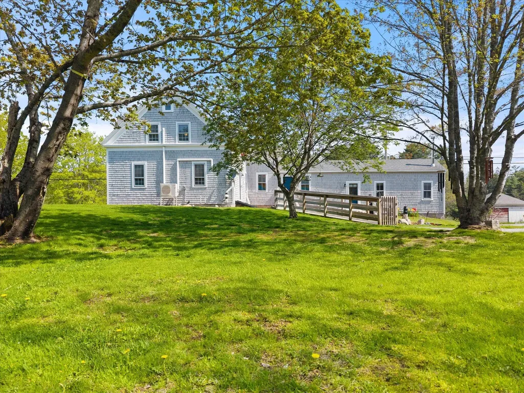 2103 Us Highway 1 Sullivan ME 04664