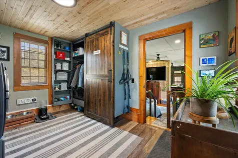 2103 Us Highway 1 Sullivan ME 04664