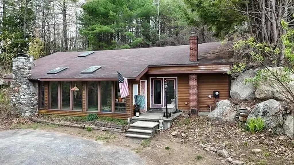 41 Begin Lane Greene ME 04236