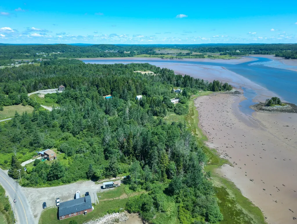 M21L46 Port Road Machiasport ME 04655