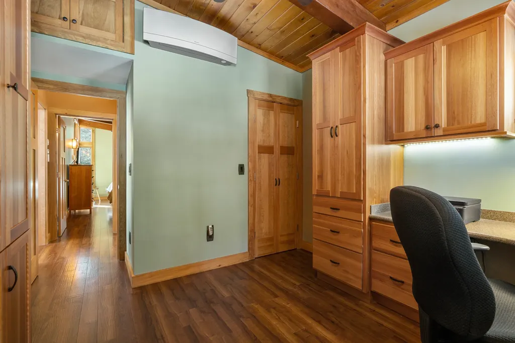 102 Musson Road Raymond ME 04071