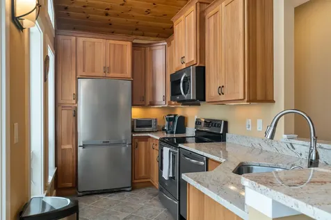 102 Musson Road Raymond ME 04071