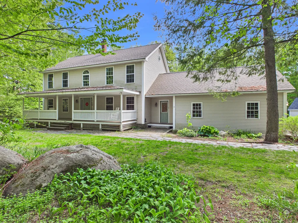 8 Wedgewood Drive Oakland ME 04963