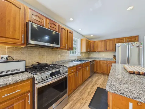 8 Wedgewood Drive Oakland ME 04963