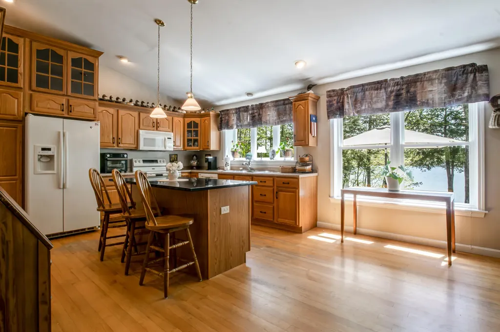 60 Diamond Drive Waterboro ME 04061