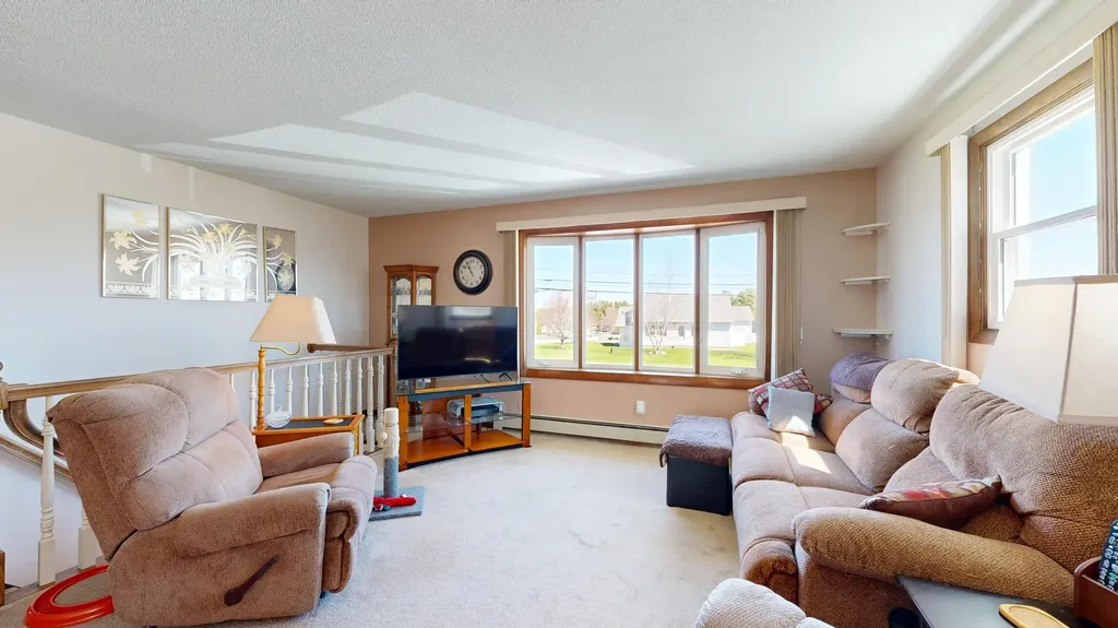 362 Crowley Road Sabattus ME 04280