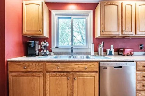 62 Plymouth Road South Portland ME 04106