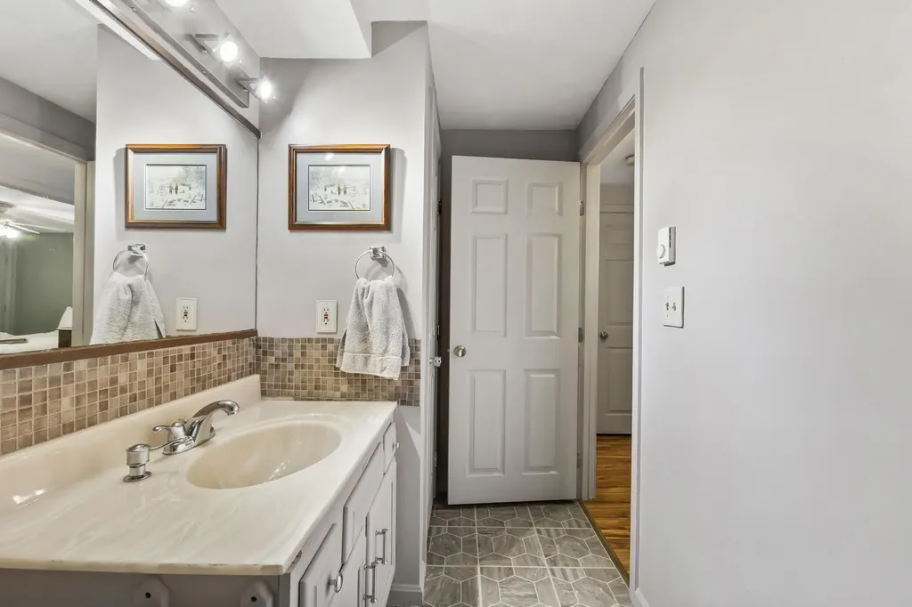 16 Mill Street Sanford ME 04083