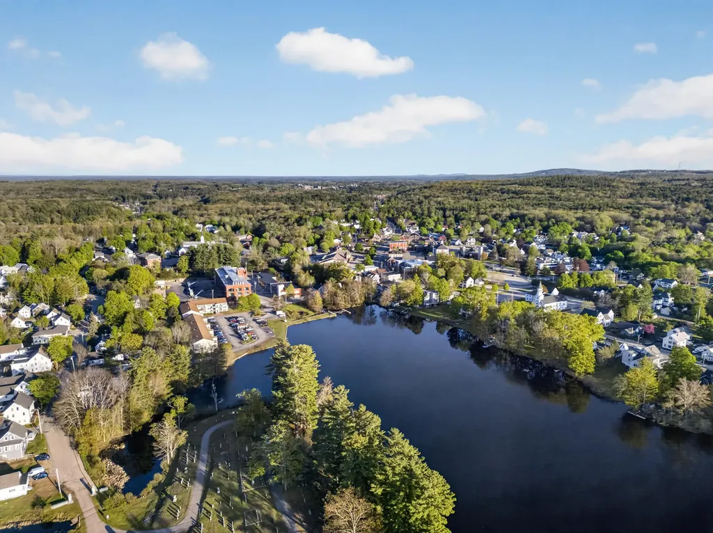 16 Mill Street Sanford ME 04083