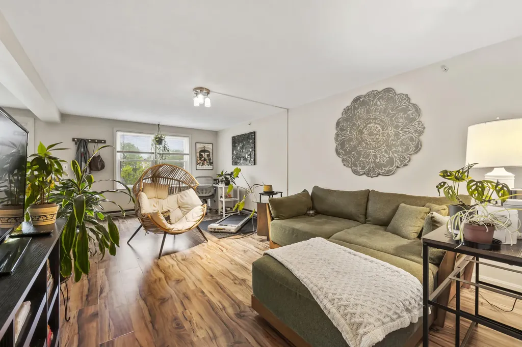 16 Mill Street Sanford ME 04083