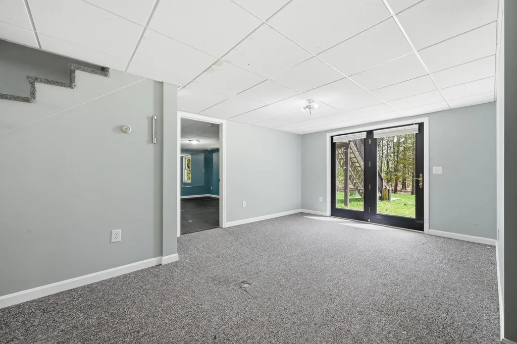 23 Cove Road Readfield ME 04355