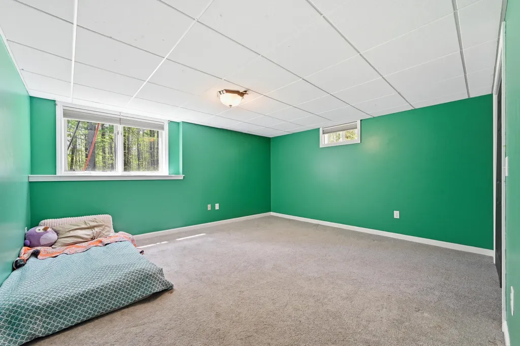 23 Cove Road Readfield ME 04355