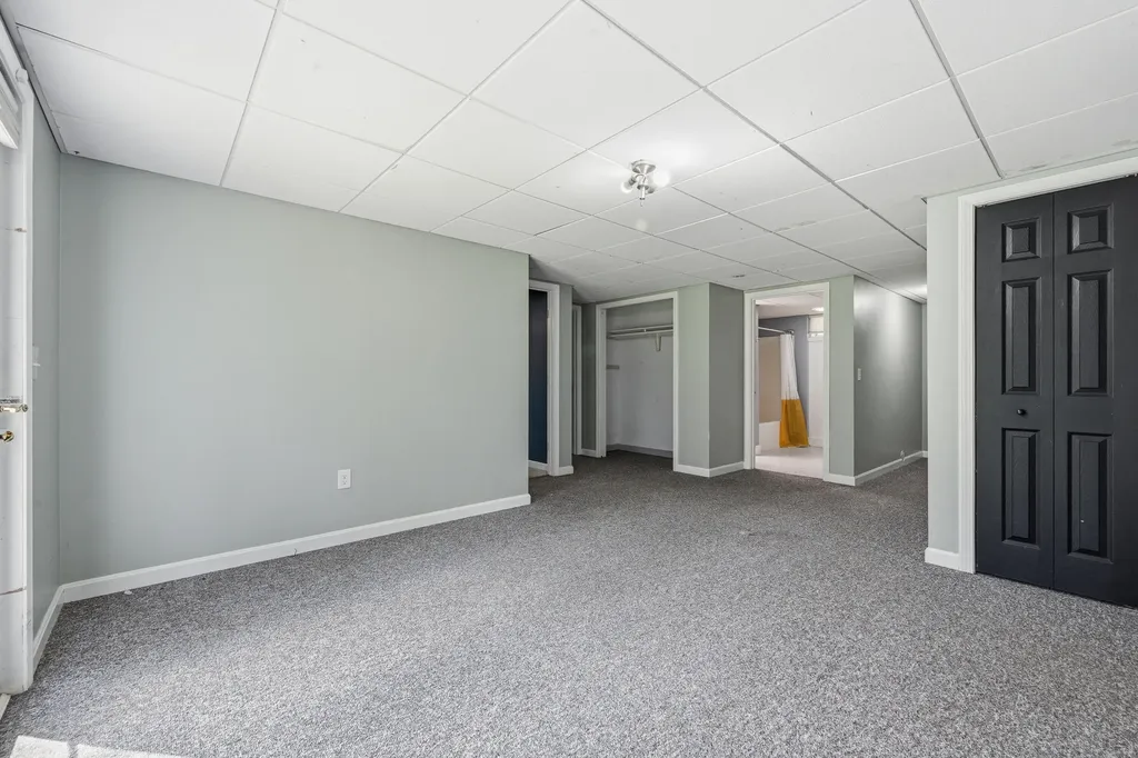 23 Cove Road Readfield ME 04355