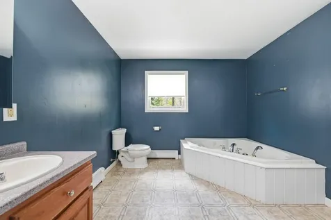 23 Cove Road Readfield ME 04355