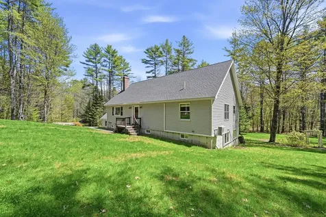 23 Cove Road Readfield ME 04355