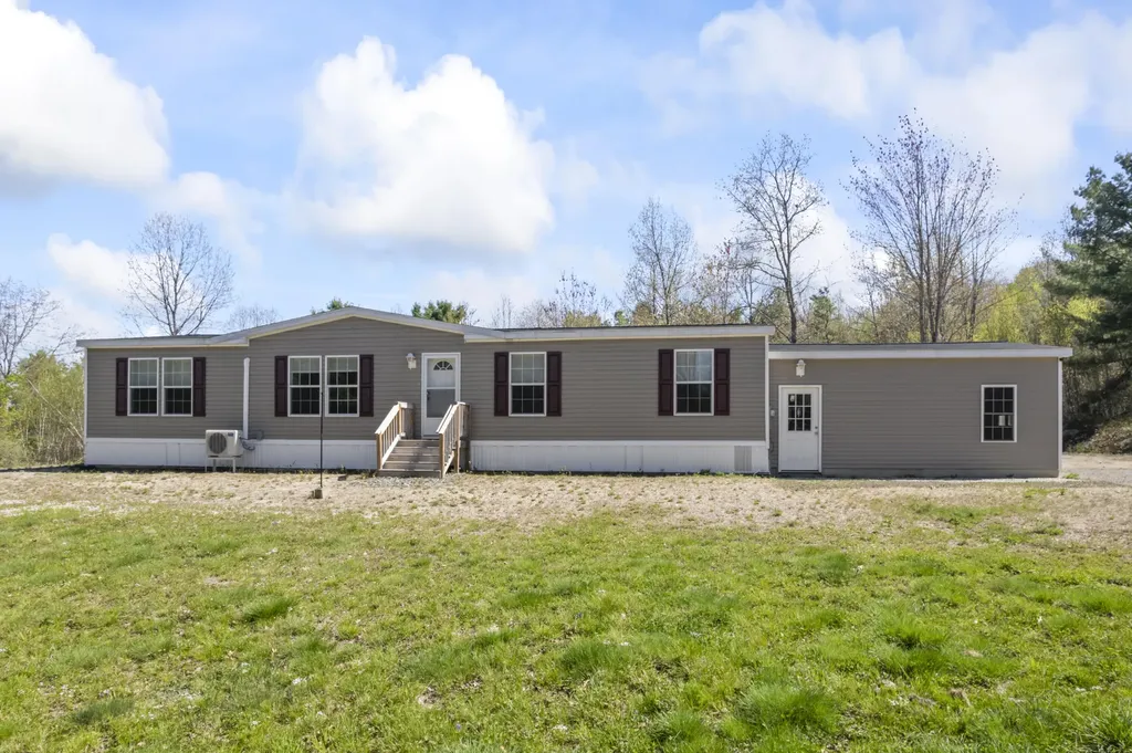 22 Bimi's Way Waterboro ME 04061