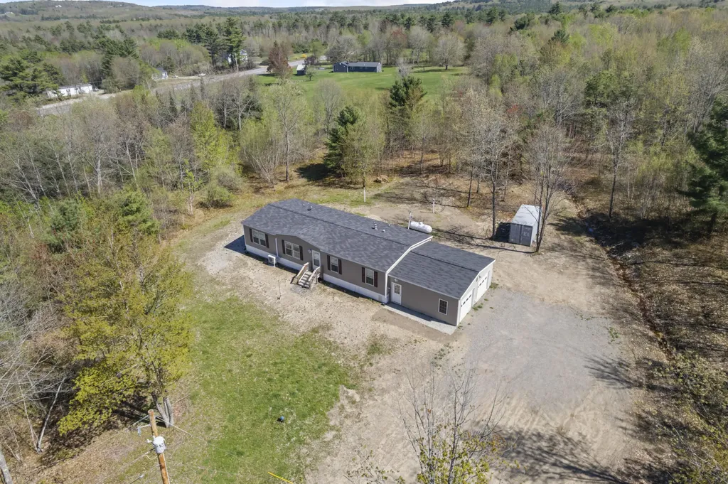 22 Bimi's Way Waterboro ME 04061
