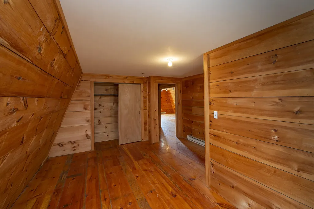 2 Mckenna Court York ME 03909