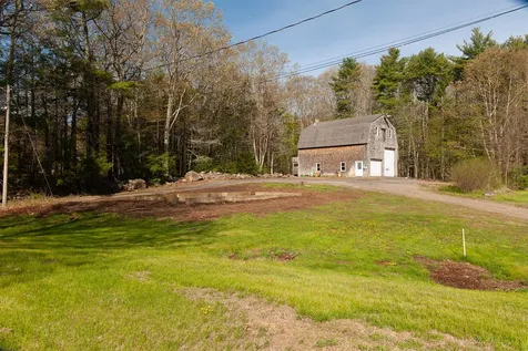 2 Mckenna Court York ME 03909