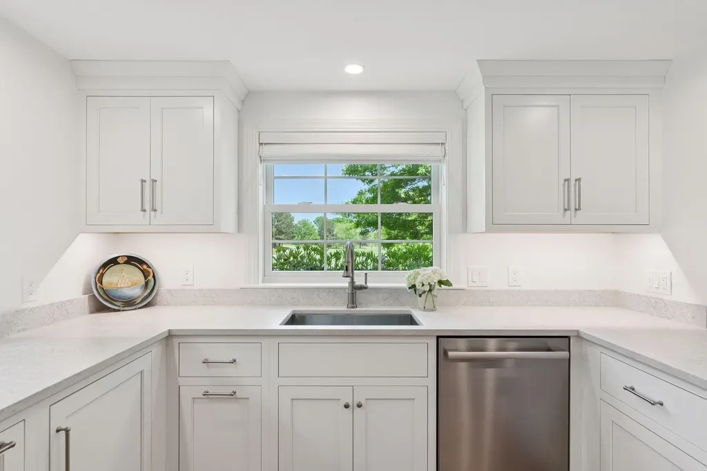 9 Oak Street Kennebunk ME 04043