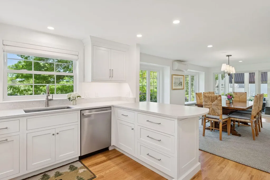 9 Oak Street Kennebunk ME 04043