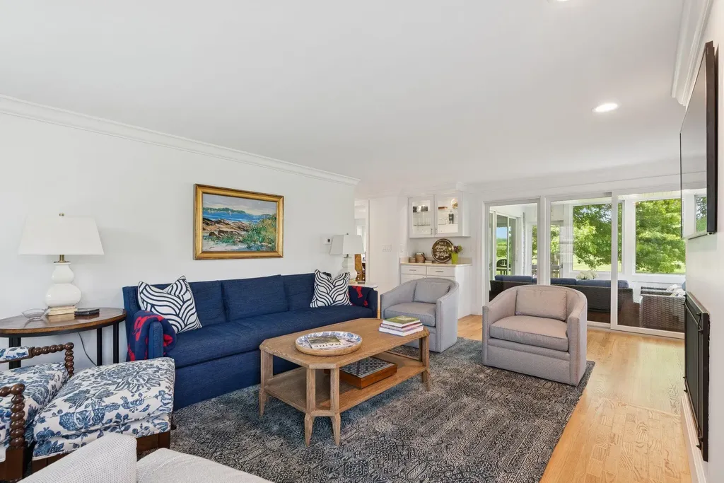 9 Oak Street Kennebunk ME 04043