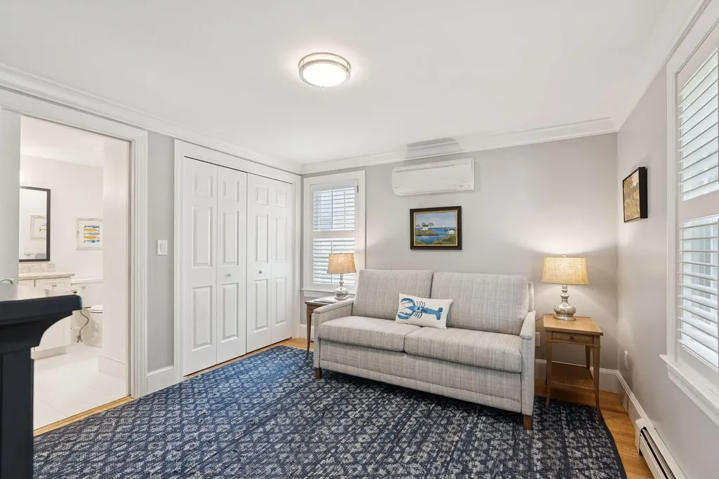 9 Oak Street Kennebunk ME 04043