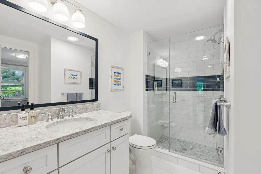 9 Oak Street Kennebunk ME 04043