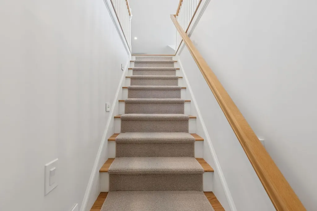 9 Oak Street Kennebunk ME 04043