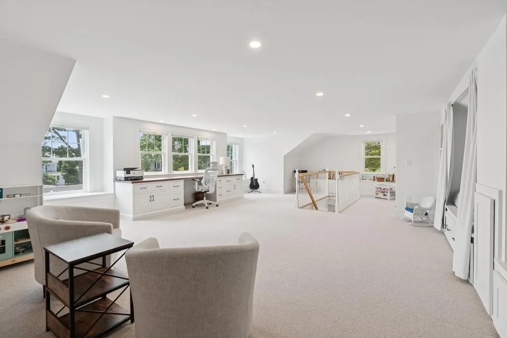 9 Oak Street Kennebunk ME 04043