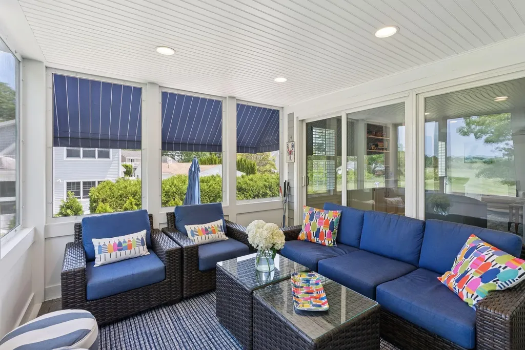 9 Oak Street Kennebunk ME 04043