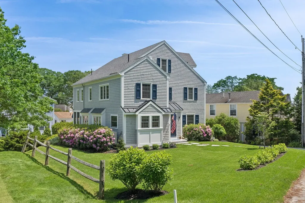 9 Oak Street Kennebunk ME 04043