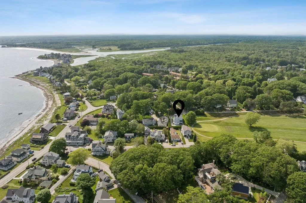 9 Oak Street Kennebunk ME 04043